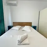 Appartement Avi Garden Apartments *