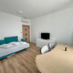 Avi Garden Apartments * Constanţa
